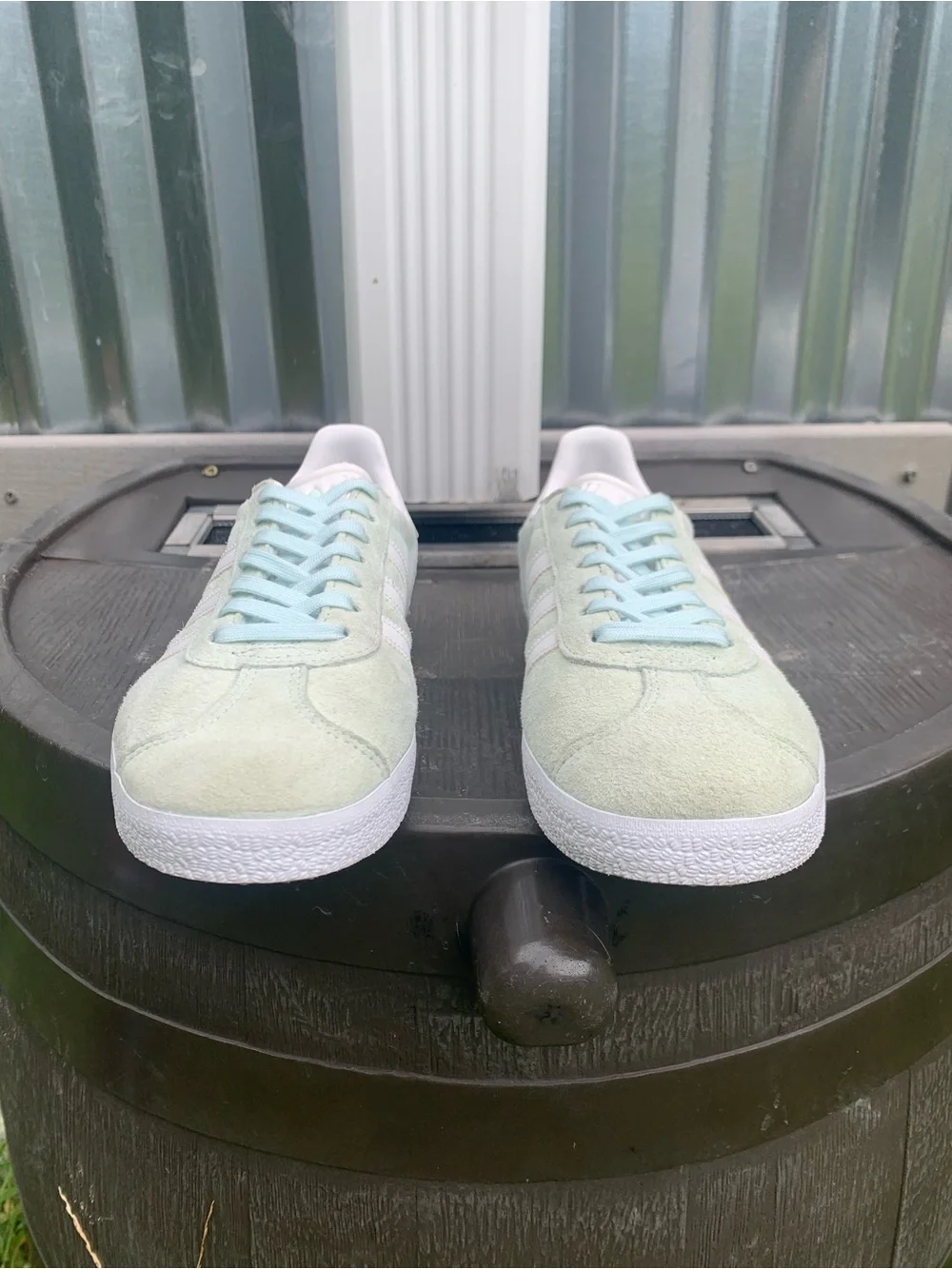 adidas low top